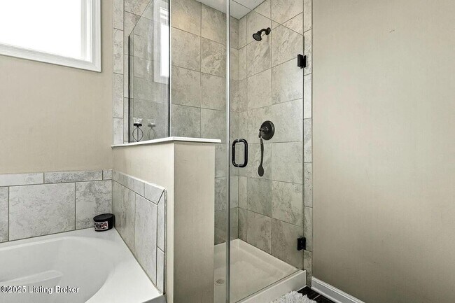 Building Photo - 6918 Beckingham Blvd