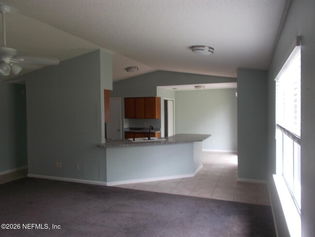 Building Photo - 7529 Falcon Trace Dr W