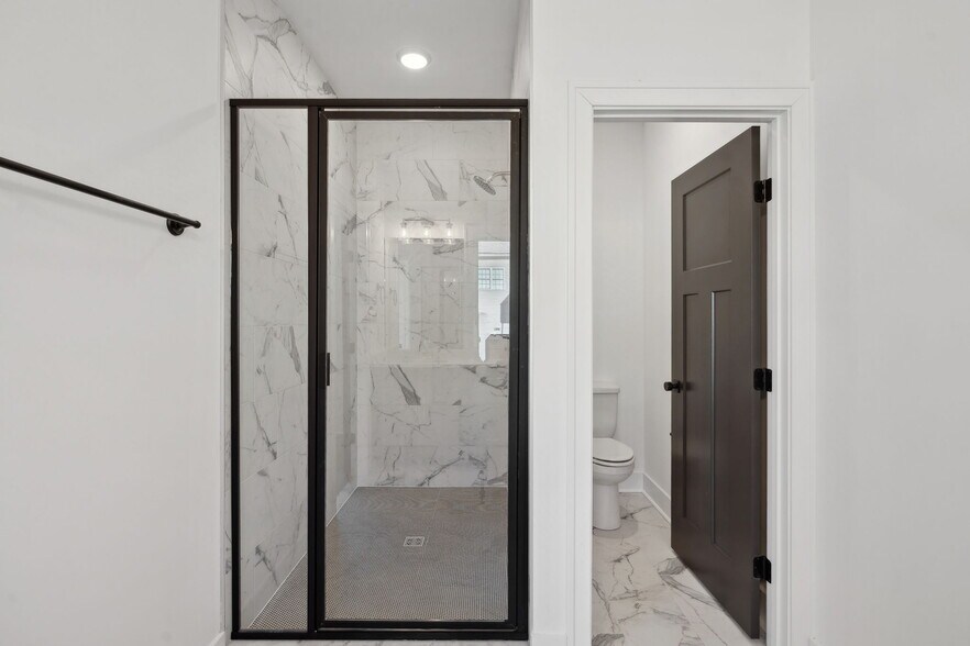 Building Photo - 2109 Chadwell Retreat Dr
