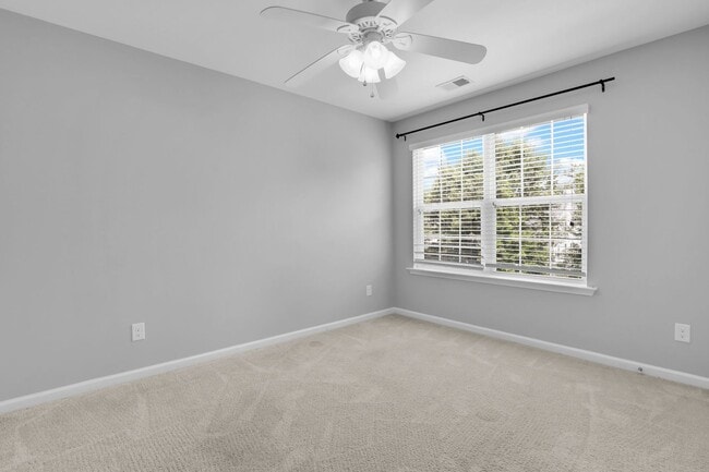 Building Photo - 5-Bedroom Buckhead East Home with Modern Kitchen & Large Fenced Yard