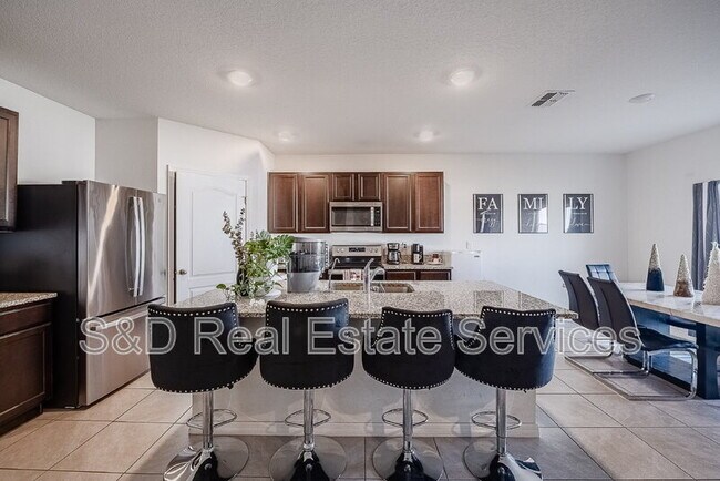 Building Photo - 3883 Resting Robin Ave