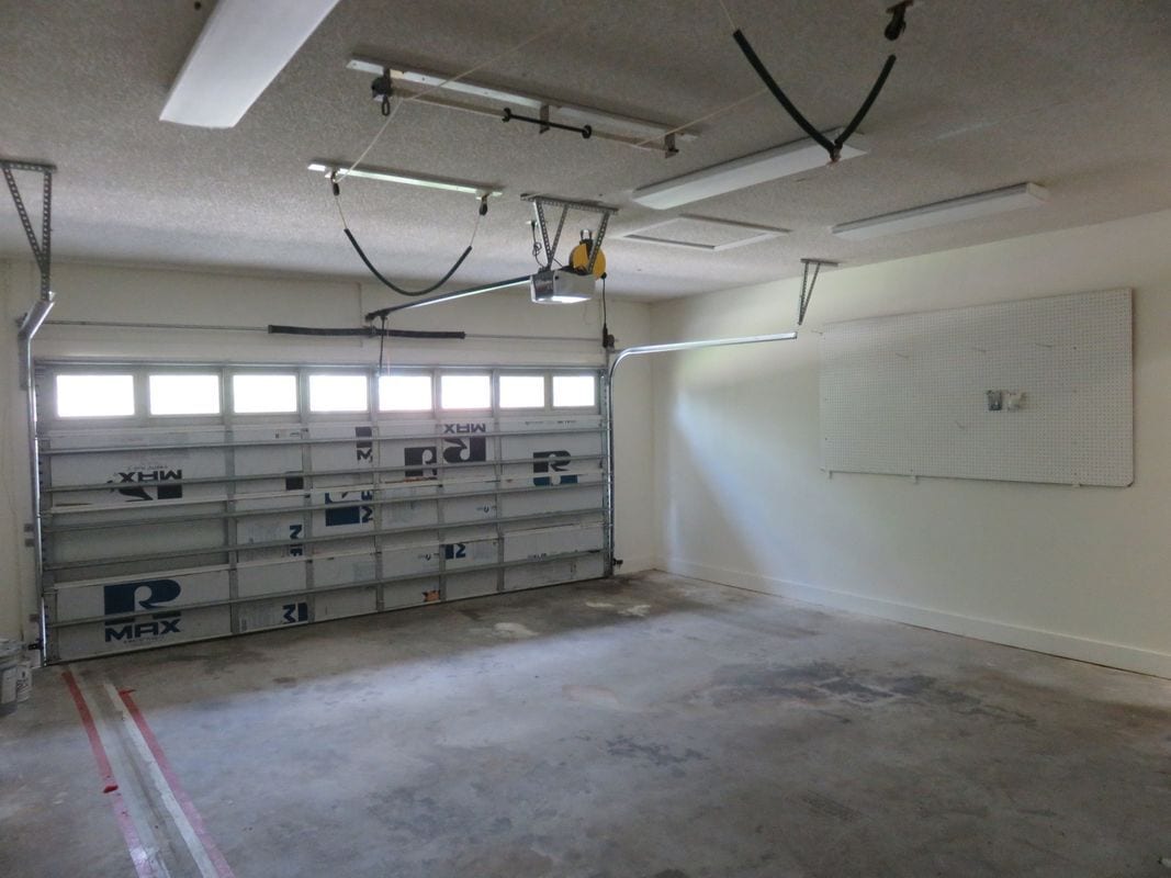 Building Photo - 432 Merlin Way