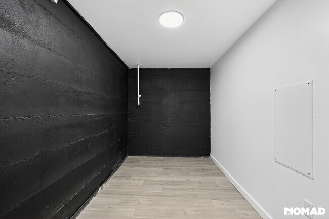 Building Photo - 6552 38th Ave NE