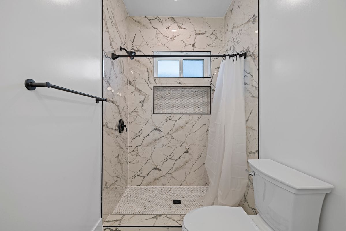 Building Photo - 14860 Envoy St