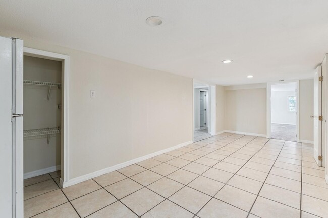 Building Photo - 38341 Palm Grove Dr