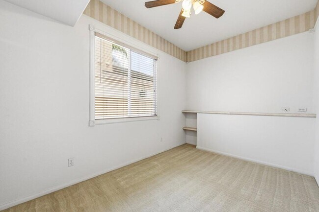 Building Photo - 5643 Willowmere Ln