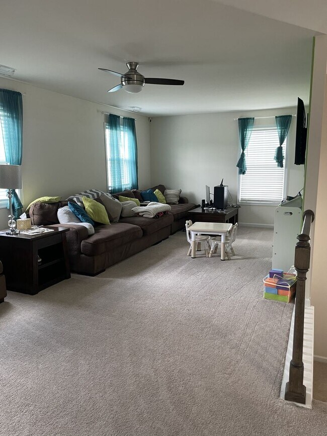Building Photo - 2913 Seven Kings Ct