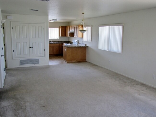 Building Photo - 2BR/2BA, 1024 sq.ft. condo in Sierra Vista...