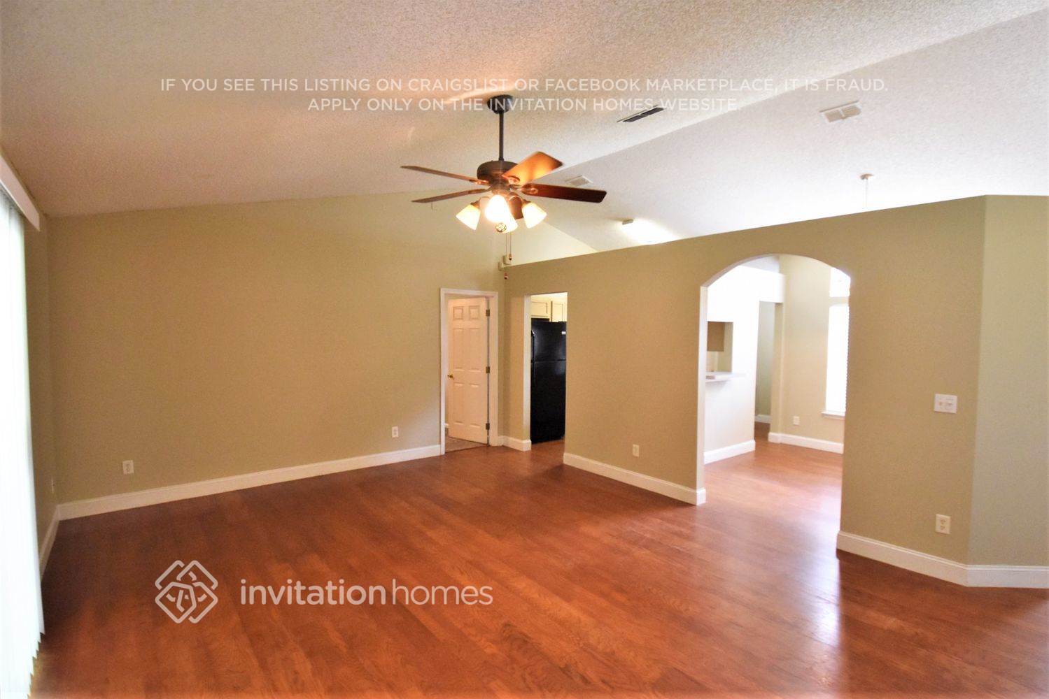 Building Photo - 13509 Las Brisas Way N