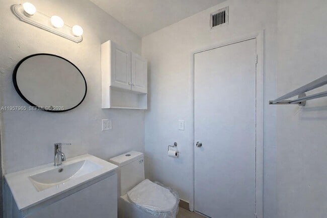 Building Photo - 501 NW 13th St