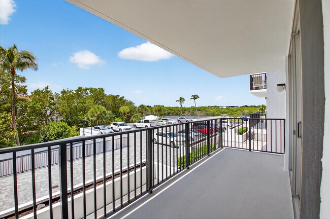 Building Photo - 4750 S Ocean Blvd