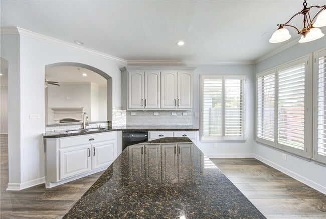 Building Photo - 4340 Lake Walk Ct