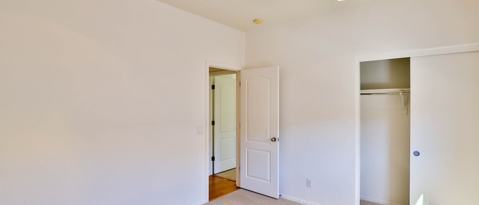 Building Photo - 7502 S 30th Run