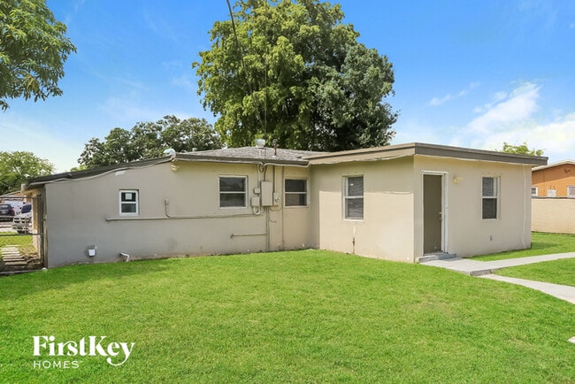 Building Photo - 3460 NW 1st St