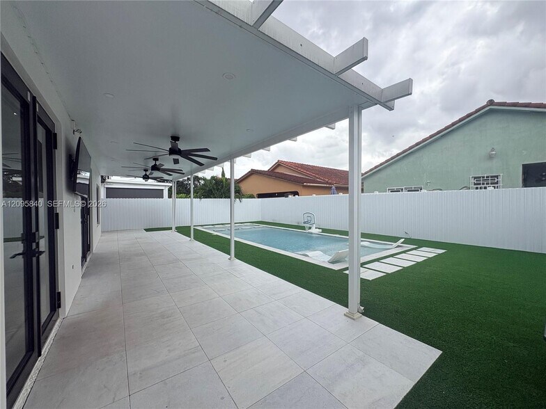 Building Photo - 8932 NW 149th Ter