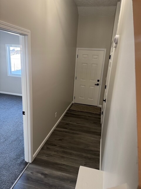 Building Photo - 2 Bedroom 2 Bath