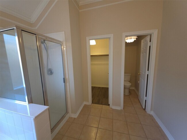 Building Photo - 21219 Willow Glade Dr