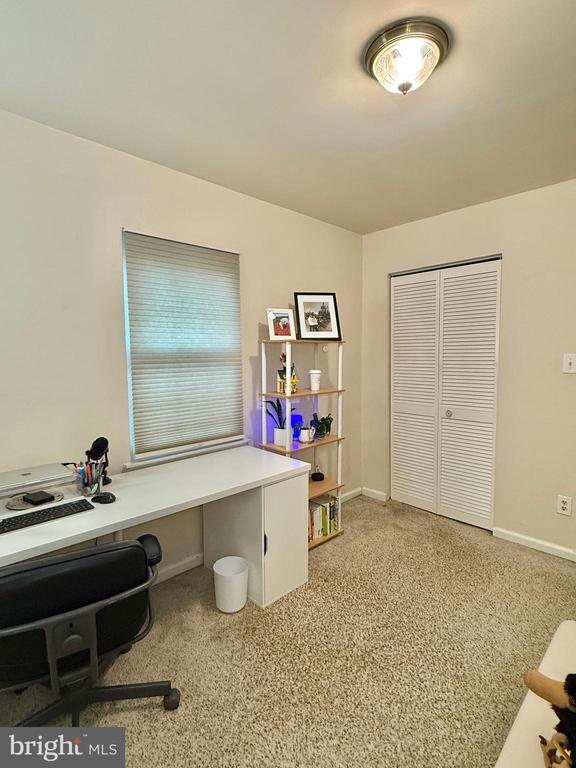 Building Photo - 5500 Woodlawn Manor Ct