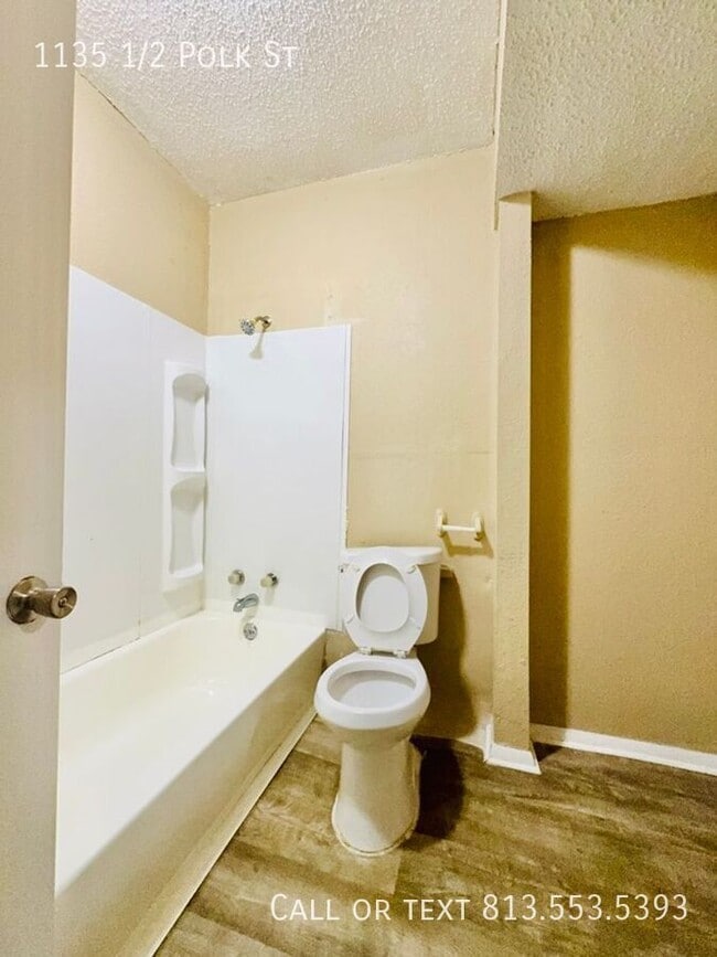 Building Photo - 1135 1/2 Polk St-