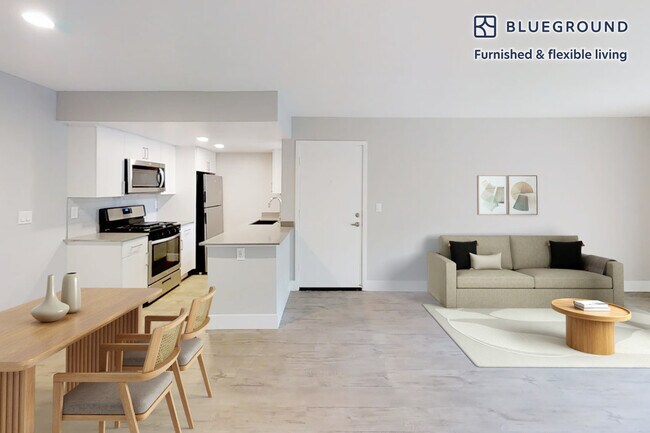 Building Photo - 3831 Orchid Ln