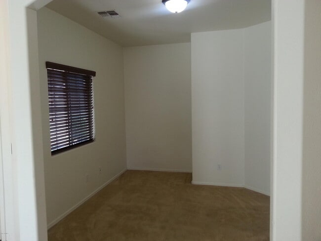 Building Photo - 36169 N Mirandesa Dr