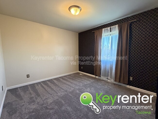 Building Photo - 403 Rudnick Ct NW