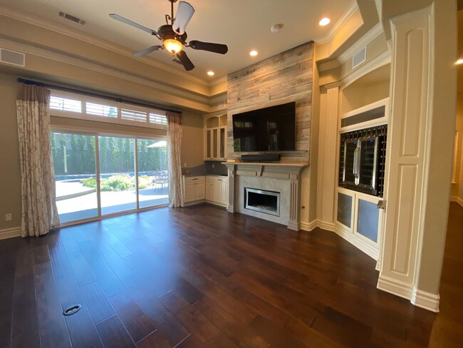 Building Photo - Stunning American River Canyon Custom Home