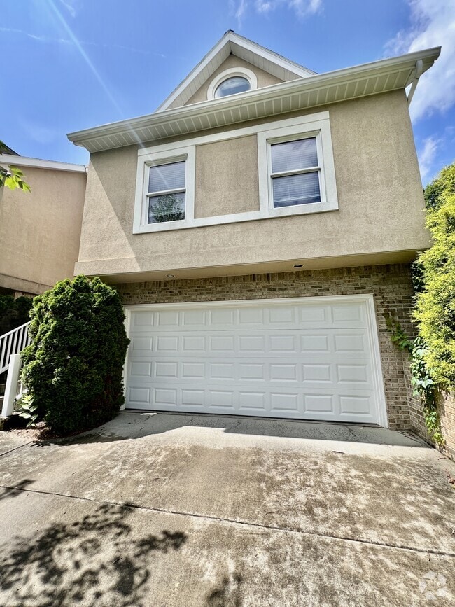 Building Photo - 171 Windwood Dr
