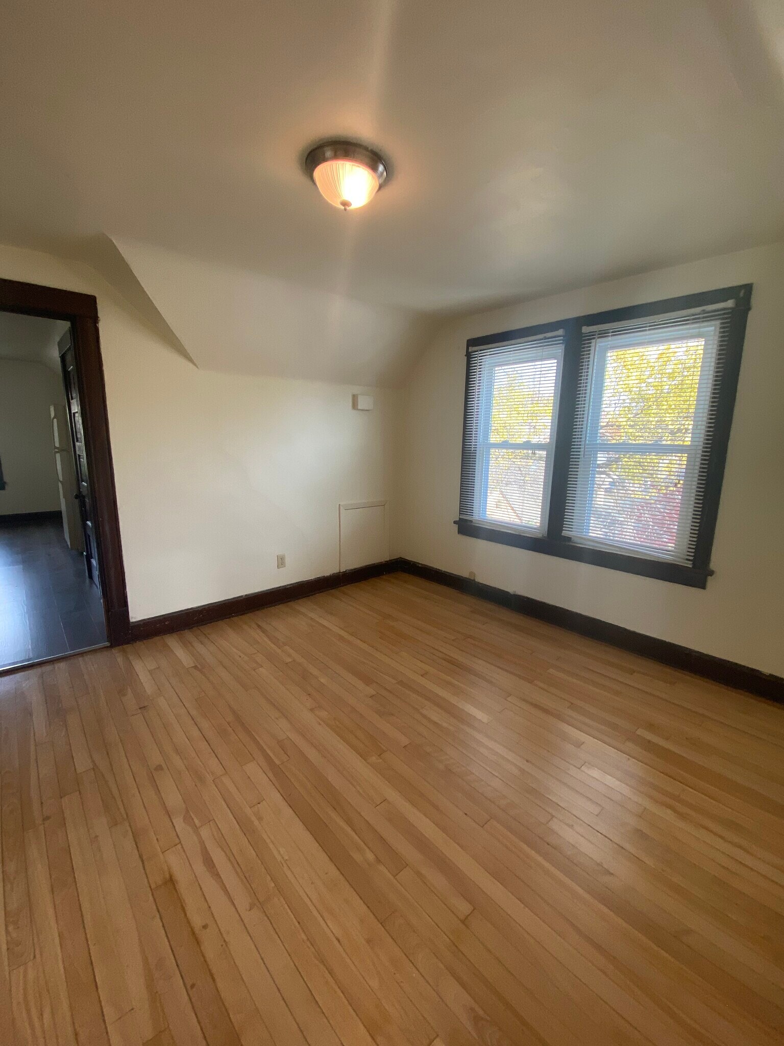 Building Photo - 1242 E Mifflin St