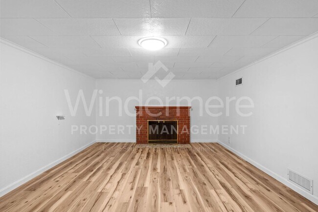 Building Photo - Charming North Spokane Home in a Prime Location