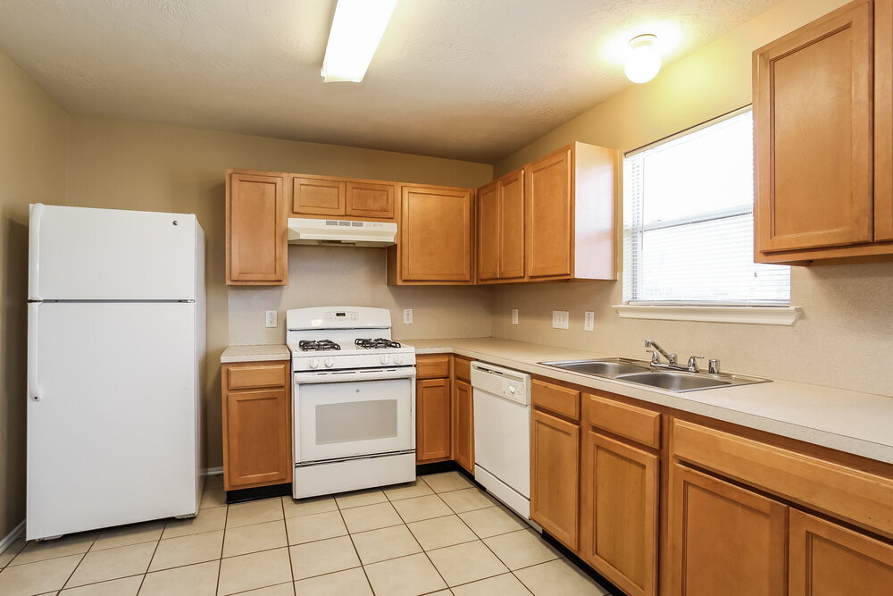 Building Photo - 21211 Linden House Ct