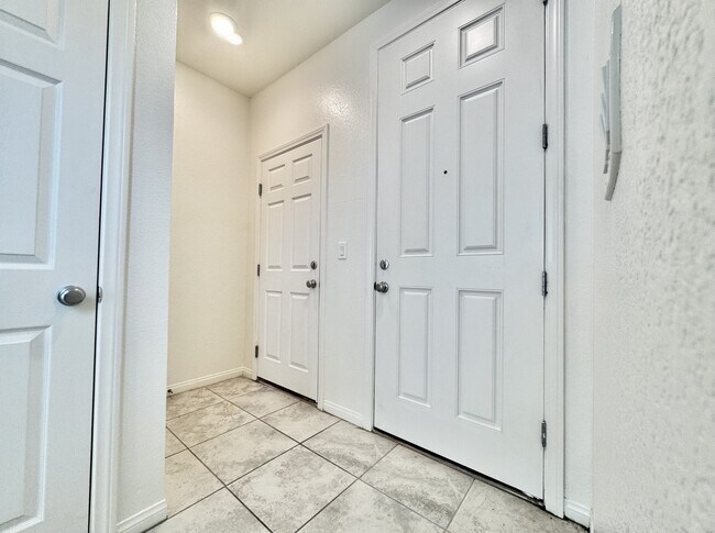 Building Photo - 4258 Tarim St