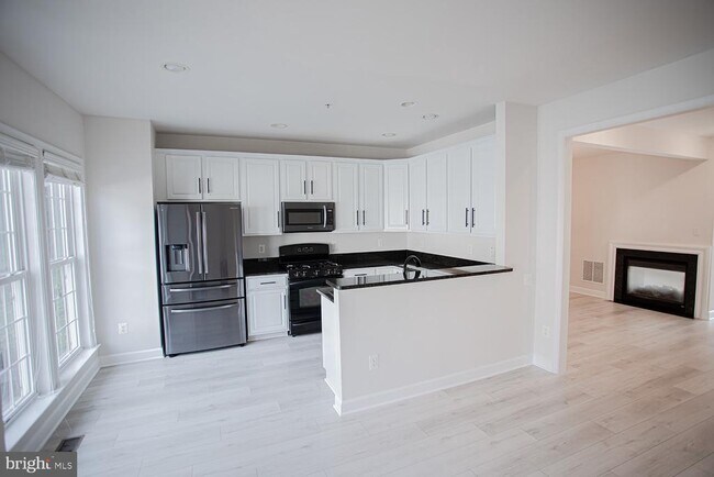Building Photo - 12910 Ethel Rose Way