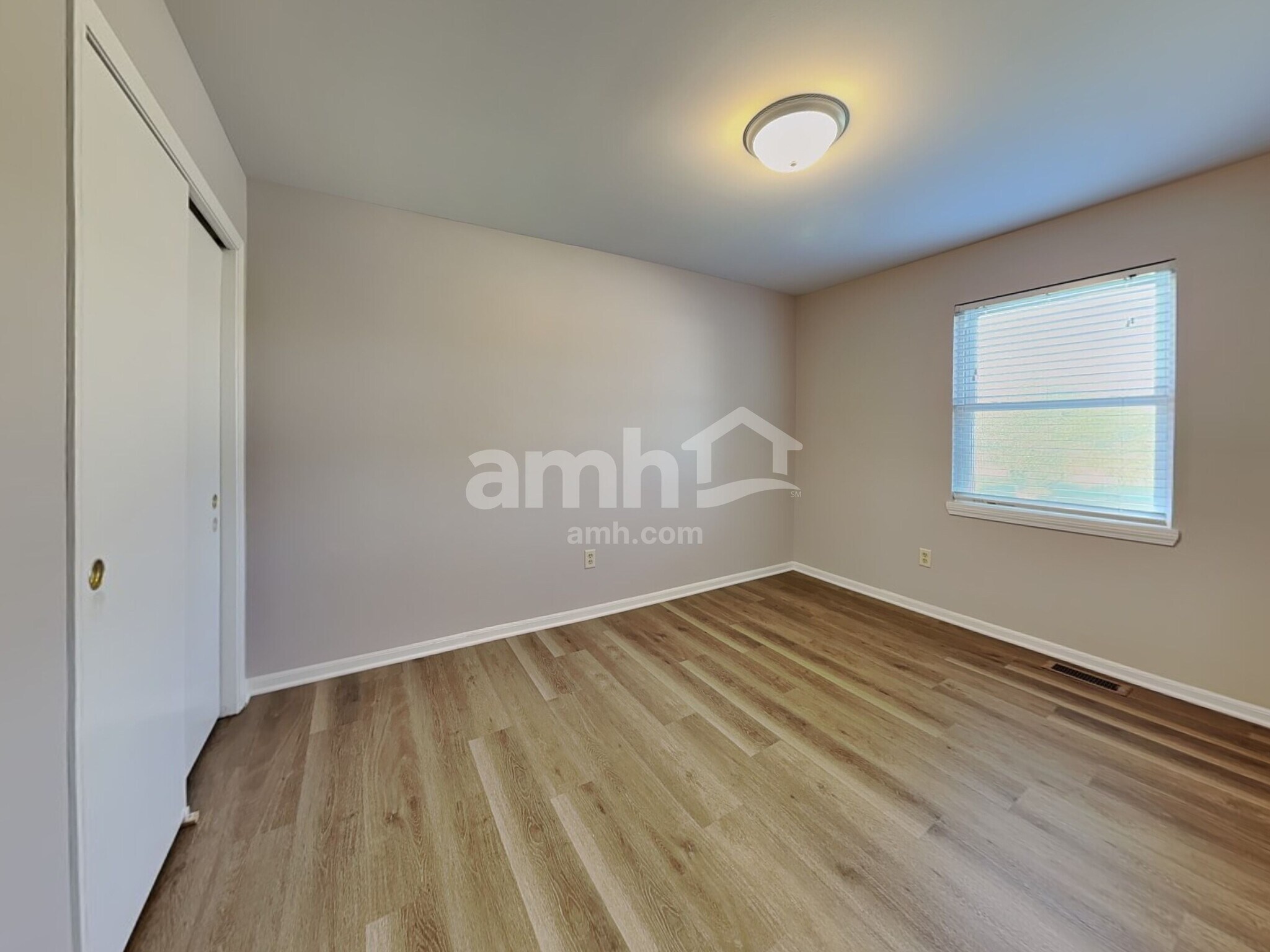 Building Photo - 5925 Bluegrass Trl