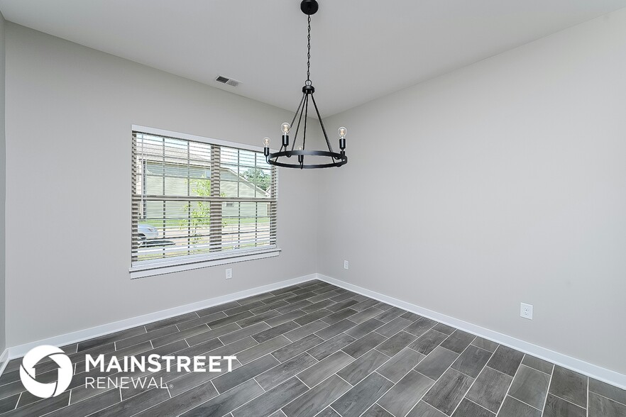 Building Photo - 5405 Nancy Seward Dr