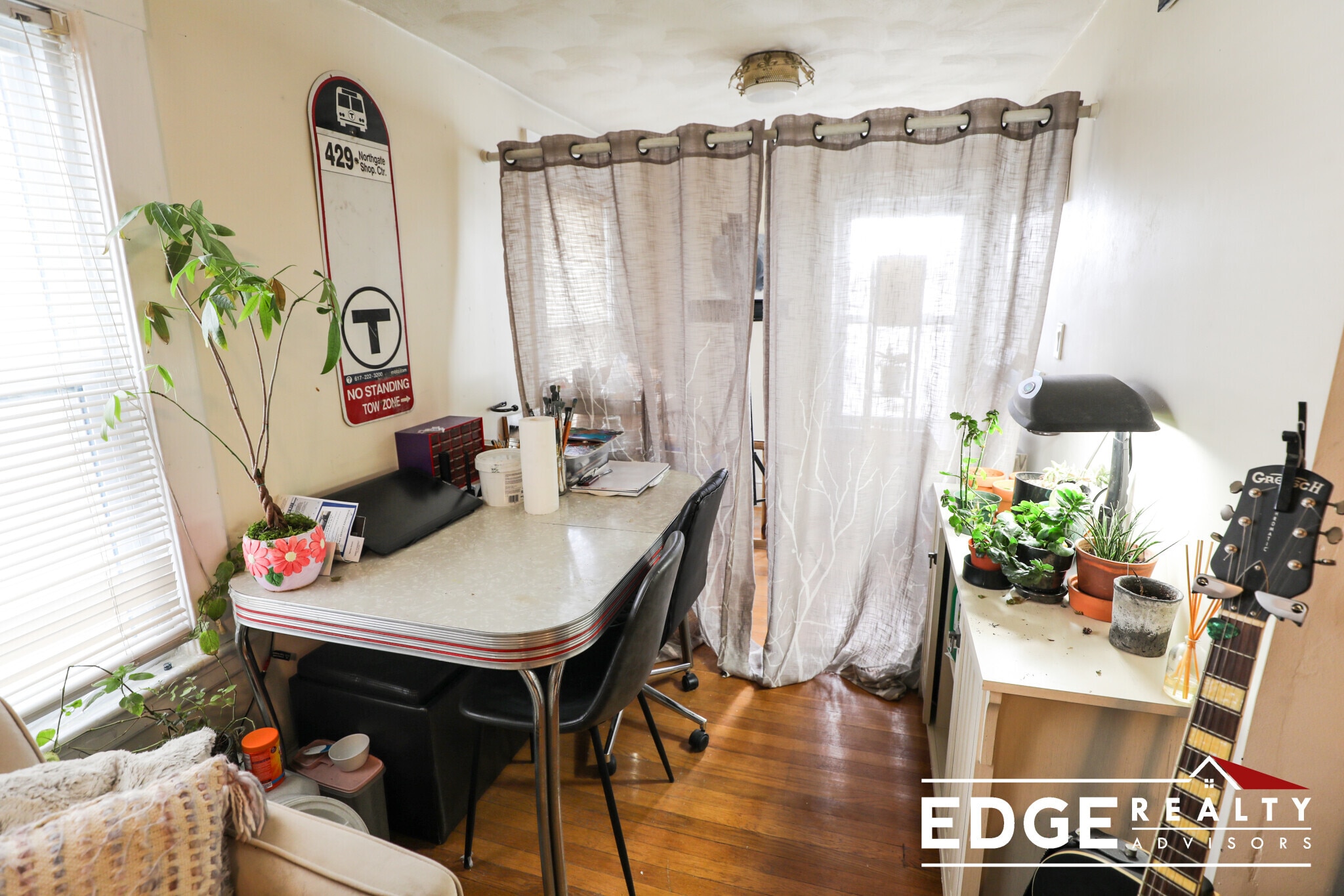 Building Photo - 38 Cherry St