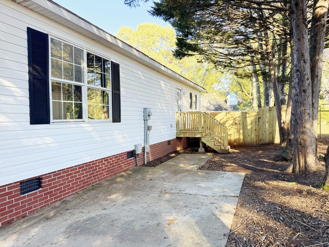 Building Photo - 220 Virginia Ave