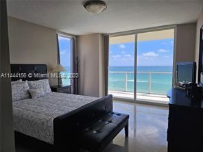 Building Photo - 2 br, 2 bath Condo - LA PERLA