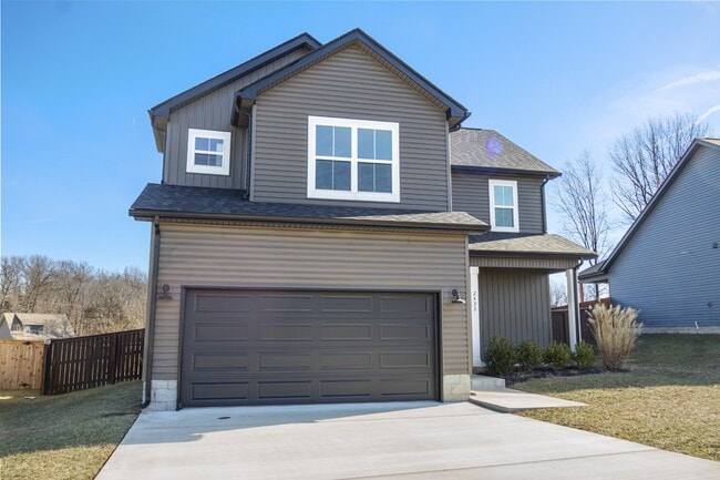 Building Photo - 2433 Bucklin Dr