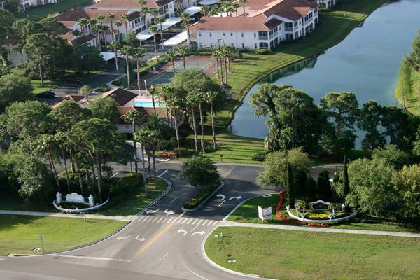 Building Photo - 4240 Central Sarasota Pky