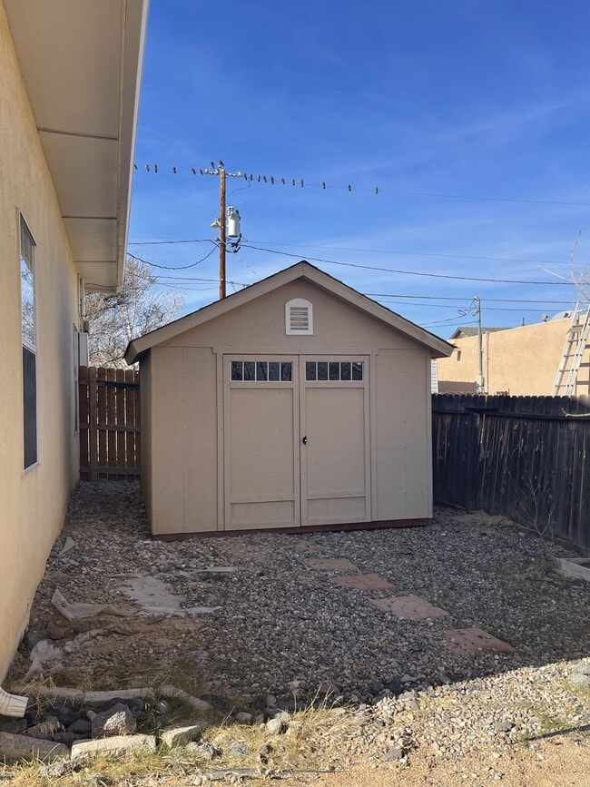 Building Photo - 10538 Olympic St NW