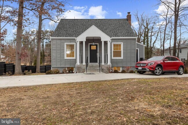Building Photo - 3284 Annandale Rd