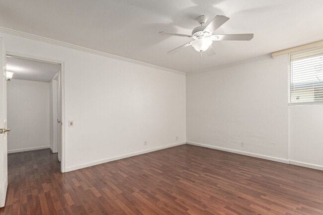 Building Photo - Phoenix apartment in ideal location!