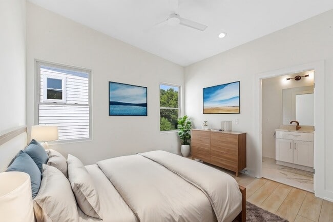 Building Photo - 1008 Fontaine Dr