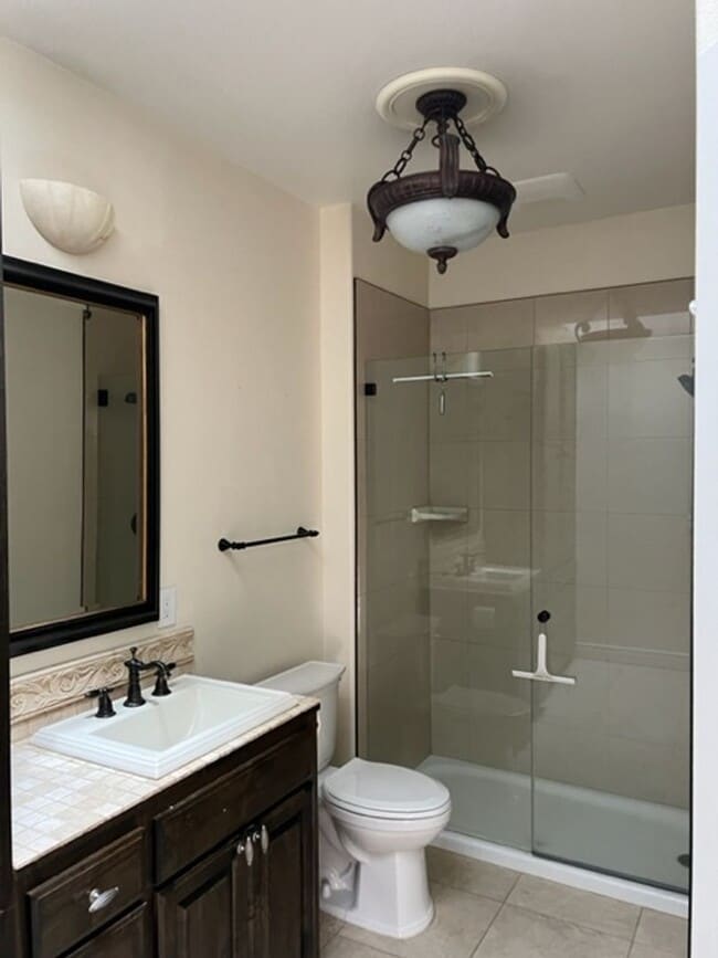 Building Photo - SPACIOUS & STYLISH CUSTOM HOME- 4 BEDROOMS...