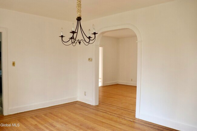 Building Photo - 647 New Scotland Ave