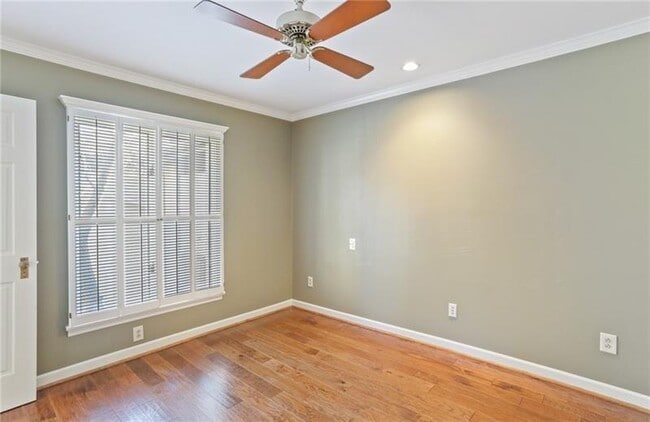 Building Photo - 36 Ivy Pkwy NE