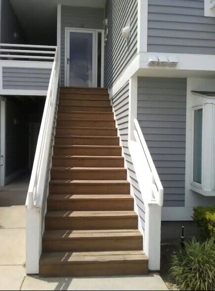 Building Photo - 116 Millpoint Dr