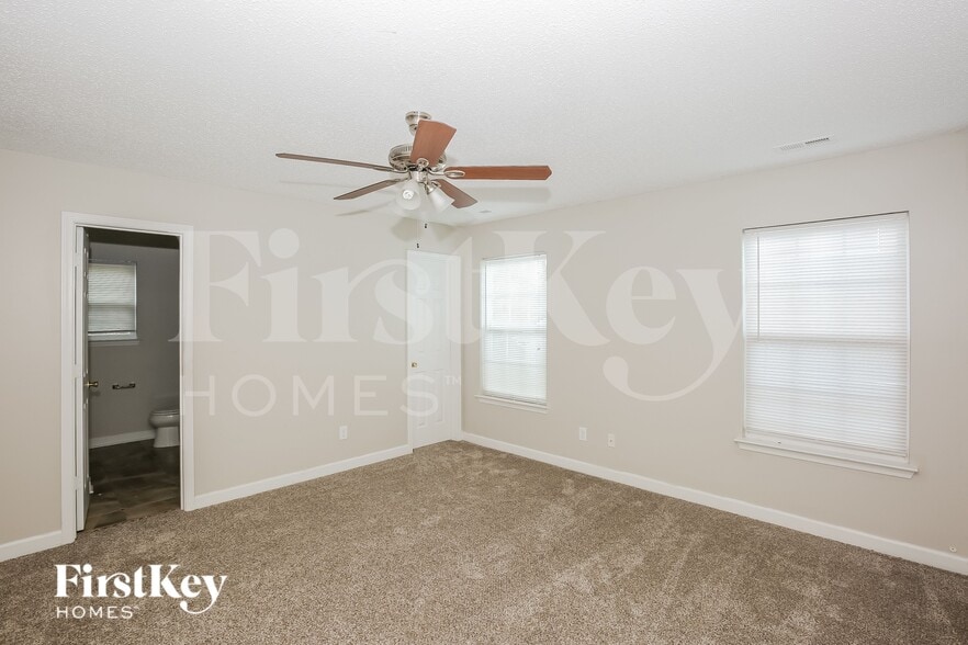 Building Photo - 11114 Palestrina Rd