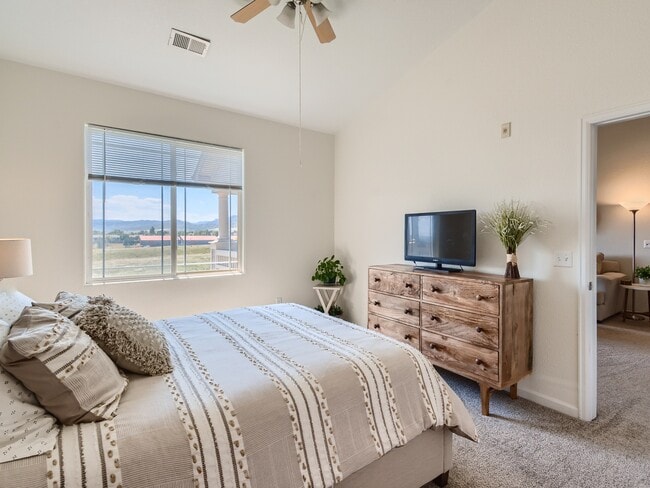 Building Photo - 9538 W San Juan Cir